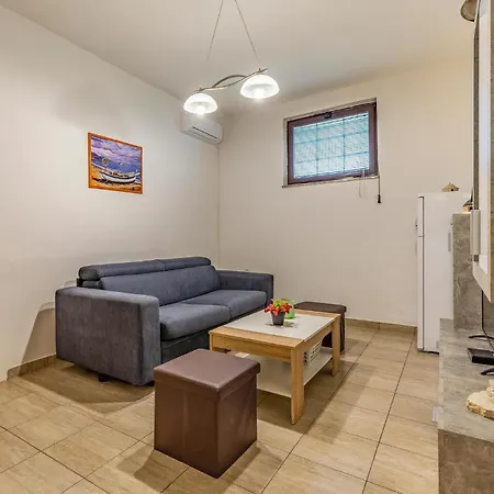Appartement Amazing In With Kitchen