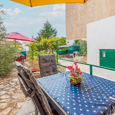 Appartement Amazing In With Kitchen